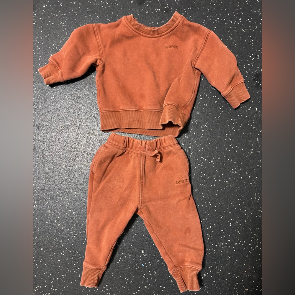 Roots Kids Rust Sweatpants and Joggers Set